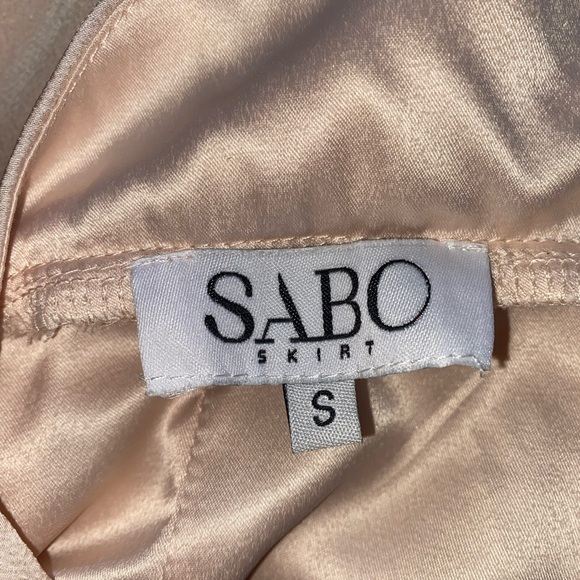 Sabo Skirt Champagne Satin Front Slit Low Back Long Dress Square Neck Size S - Picture 3 of 7